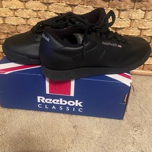 Women’s Reebok, size 6,